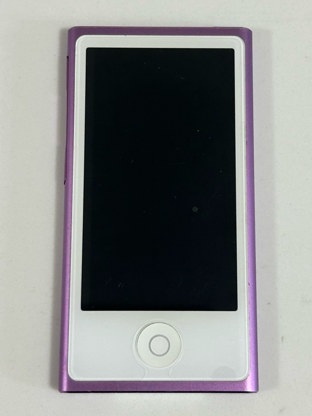 iPod Nano 7th Gen 16GB Space Excellent Preloaded Music - Picture 2 of 6